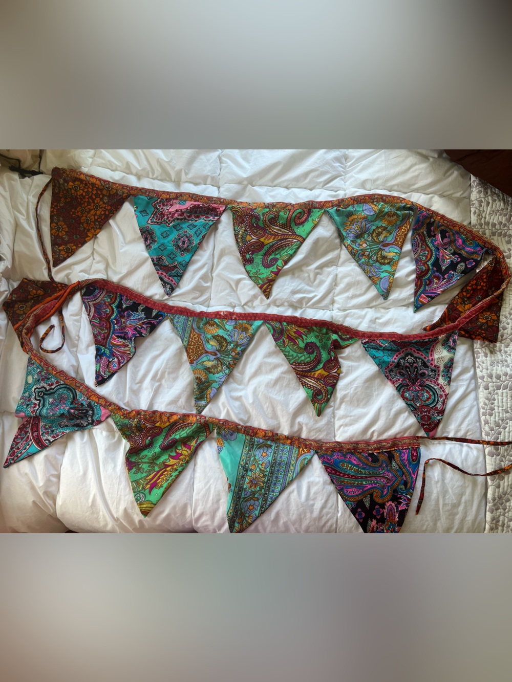 Boho Paisley Triangle Banner — Multicolor